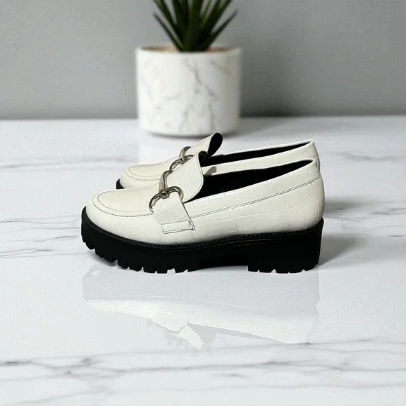 Steve Madden Lug Sole Loafers Size 7.5 White Croc Embossed Hardware Accents - Picture 4 of 9